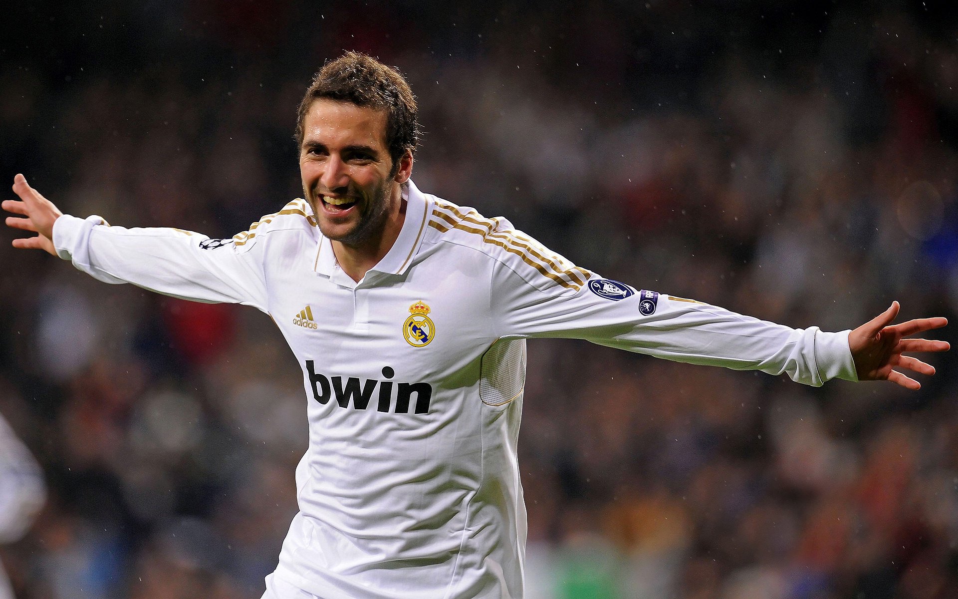 勇士力挫太阳，库里和穆迪成胜利功臣，库里勇士老大